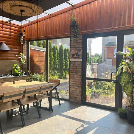 Apartament Oranzeria เคียลเซ ภายนอก รูปภาพ